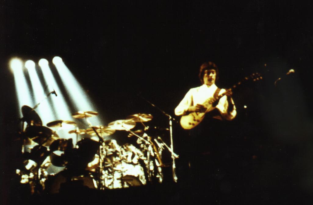HackettSongs - Steve Hacketts Official Music Website